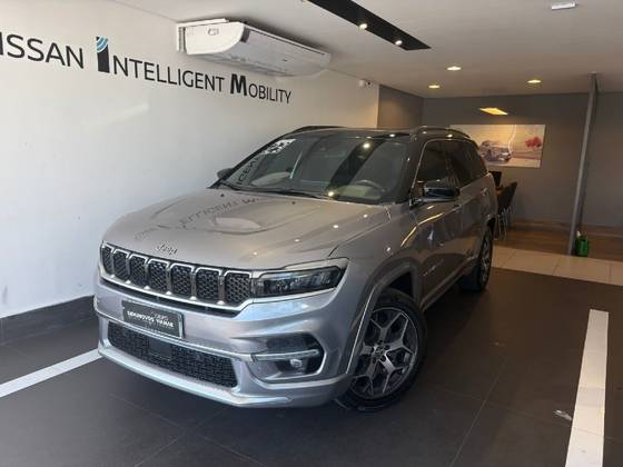 JEEP COMMANDER 1.3 T270 TURBO FLEX OVERLAND AT6